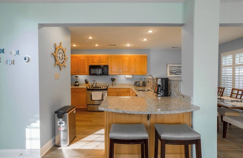 Keys Of Marsh Harbor House | Spacious/Clean/Stunning Townhouse in Rehoboth Beach Pool Sleeps 12