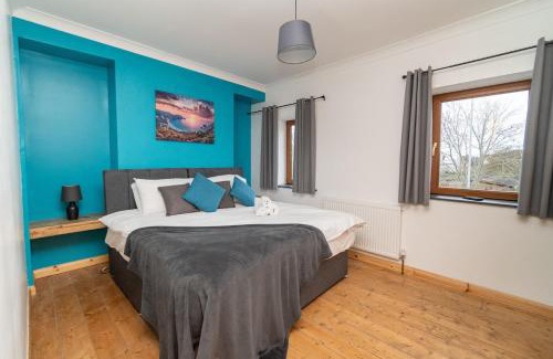 Landore House | Spacious & Comfortable 2-bedroom home
