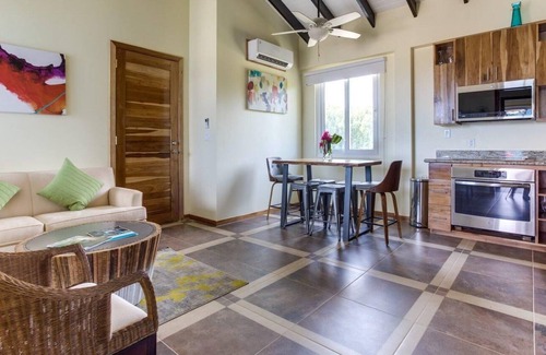 Placencia Resort | Spacious Condo w/ Kitchen, Balcony, & WiFi - Steps to Beach, Dining, & Shops
