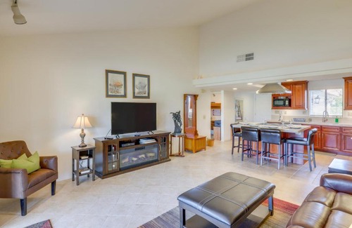 Palm Desert Apartment | Spacious Condo with Mtn Views in Palm Desert!