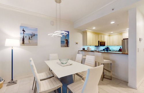 Redevelopment Area Condo | Spacious condo with WiFi, pool, hot tub & on-site restaurant/bar