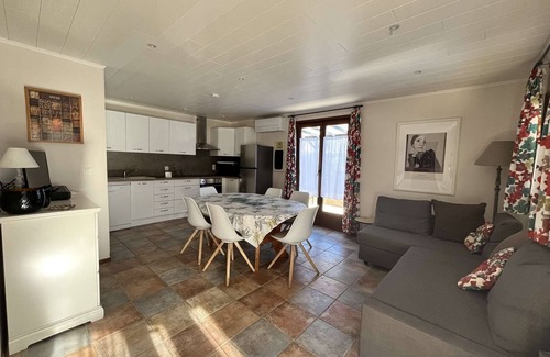 Portiragnes-Plage House | Spacious corner Villa located in the secured residence of "Les Portes du Soleil, Airconditioning,.