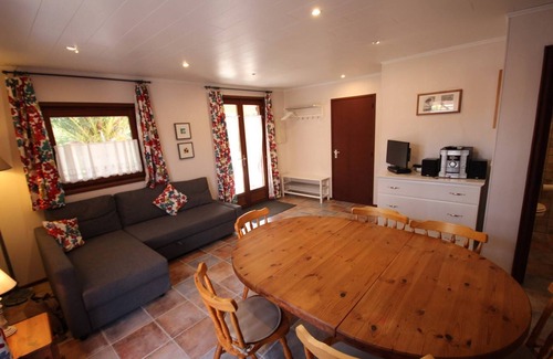 Portiragnes-Plage House | Spacious corner Villa located in the secured residence of "Les Portes du Soleil, Airconditioning,.