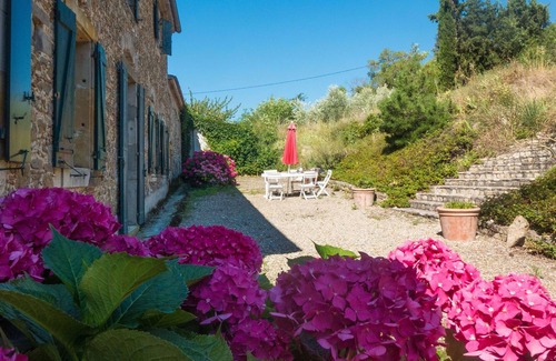 Gaja-et-Villedieu House | Spacious Cottage with Swimming Pool in Gaja-et-Villedieu