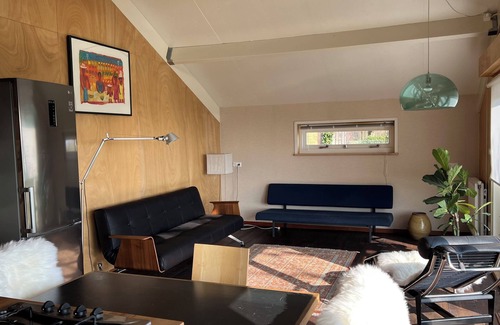 Monnickendam House | Spacious Country Home With Spectacular View on Lake in Waterland, Amsterdam Area