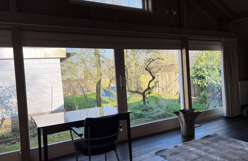 Monnickendam House | Spacious Country Home With Spectacular View on Lake in Waterland, Amsterdam Area