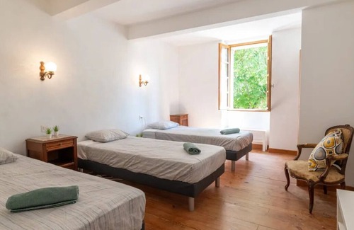 Montbernard House | Spacious Domaine de Campagne