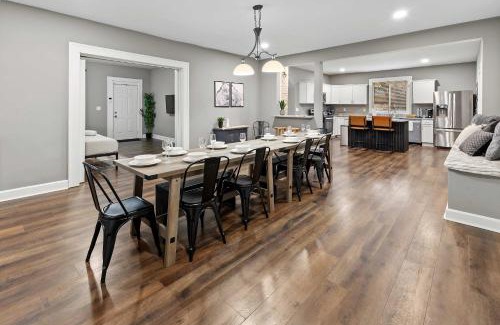 Indianapolis House | Spacious Downtown Retreat Near the Childrens Museum