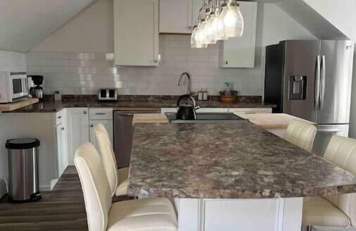 Southern Coast Apartment | Spacious downtown Saco getaway!