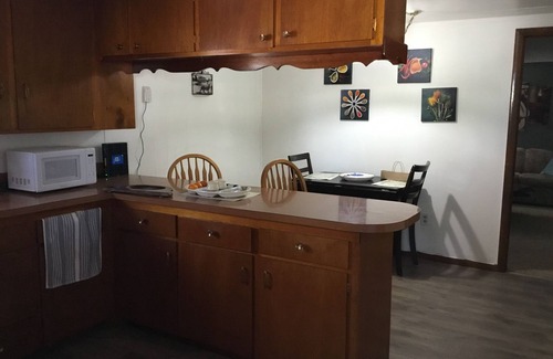 Alpine House | Spacious Family Retreat - weekly and monthly discounts