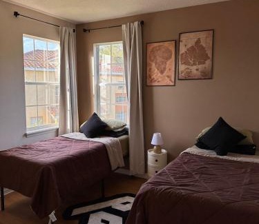 Windwood Bay House | Spacious Family Retreat with Pool, 15 Min to Disney and Parks