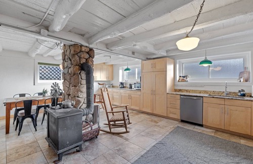 Campton Other | Spacious Farmhouse Estate Overlooking a Babbling Brook