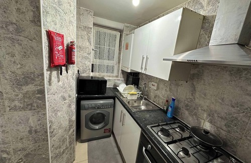 Bethnal Green Apartment | Spacious Flat - Sleeps 6 - Heart of London