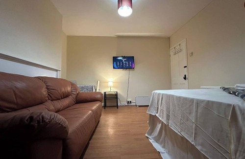 Bethnal Green Apartment | Spacious Flat - Sleeps 6 - Heart of London