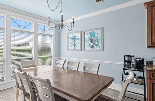 Emerald Waters Village House | Spacious, Fooseball, Air Hockey, Arcade Games, X-box,Hot tub, Free Golf Cart