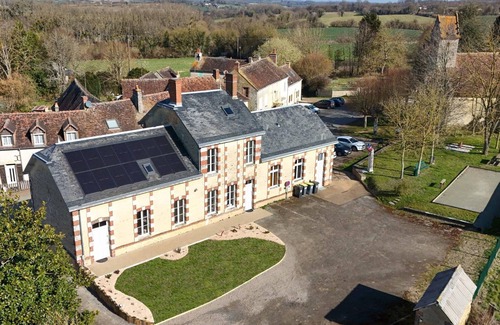 Gemages Cottage | Spacious gîte in Perche with WIFI included, ideal for family gatherings