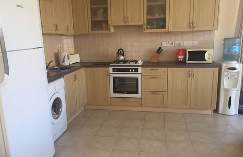 Esentepe House | Spacious holiday home 100m from the seafront, 5 minutes 18 hole golf course
