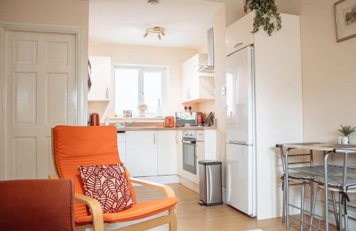 Harrogate Apartment | Spacious Holiday Home with Free Parking