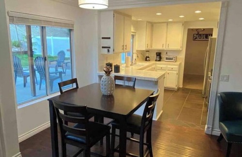 Corona House | Spacious home. BBQ grill, firepit & pool table