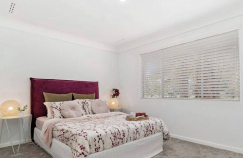 Mandurah House | spacious home close to Mandurah foreshore, shops and restaurants
