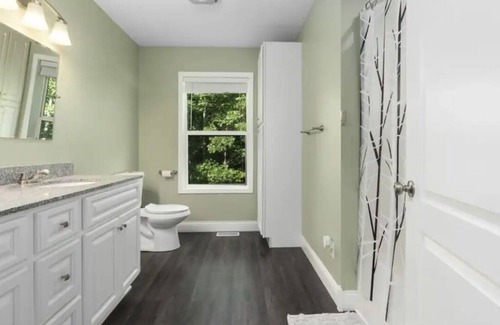 Cave City House | Spacious home in Cave City. Pet friendly, RV hook-up!