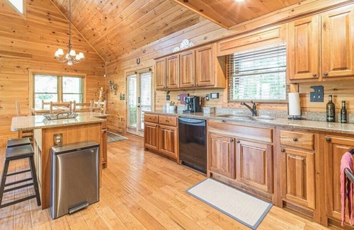 Cherry Log House | Spacious Home w/Views, Hot Tub & All Paved Access