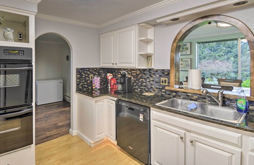 Sequim House | Spacious Home w/Yard, 20 Miles to Olympic NP