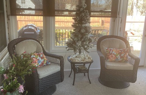 North Augusta House | Spacious home with newly decorated sunroom. Close to I-20