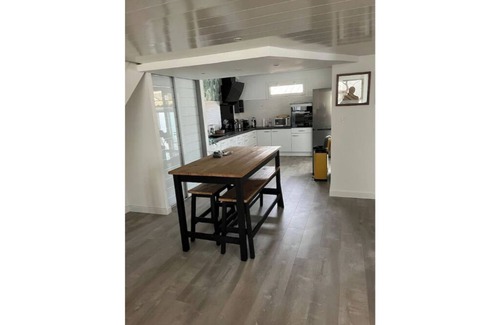 Carnon-Plage House | Spacious house close to the sea with swimming pool