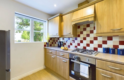 Cheltenham House | Spacious House | Parking | Business & Leisure