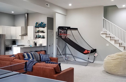Barium Springs House | Spacious Lake Norman Waterfront with hot tub, game room, kayaks & SUPs!
