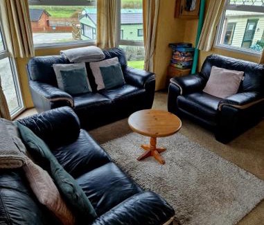 Aberystwyth House | Spacious Luxury Escape with Sea Views and Pet Friendly at Clarach Bay