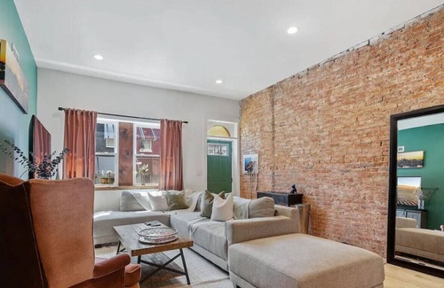 South Philadelphia House | Spacious Luxury Philly Home, Close to Stadiums!