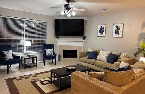 Louetta House | Spacious Mid Term Family Home with Heated pool And Hot Tub.