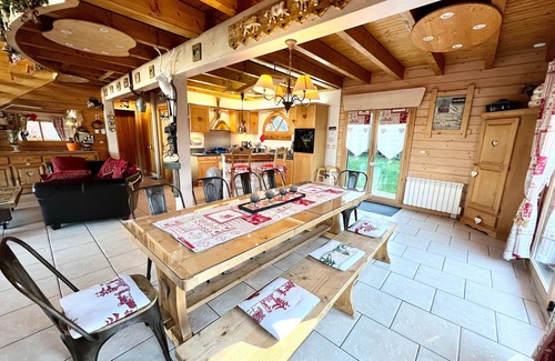 Gerardmer Cottage | Spacious Mountain Chalet with Jacuzzi, Sauna, and Ski Access in Gérardmer