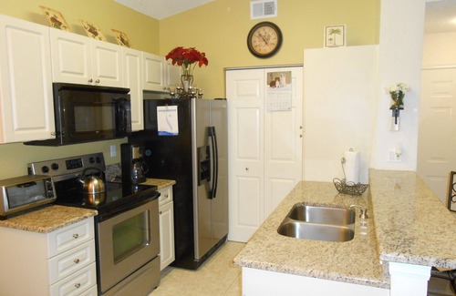 North Naples Condo | Spacious one bedroom-one bath condo