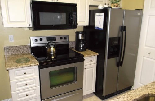 North Naples Condo | Spacious one bedroom-one bath condo