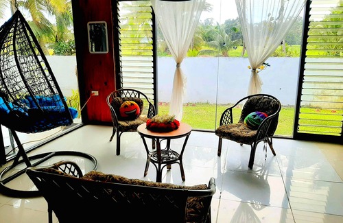 Pacific Harbour House | Spacious Private Room with EnSite & Secure Parking – Tranquil Stay