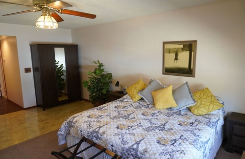Mesa Bed & Breakfast | Spacious, private, bedroom and private 3/4bath. a simple bed and breakfast