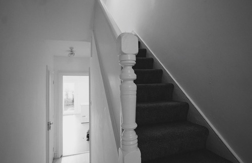 Stonebridge House | Spacious private room w/lock | Close to station| Direct train to central London