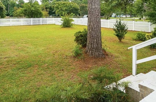 Morehead City House | Spacious ranch minutes from historic Beaufort. A wonderful vacation experience.