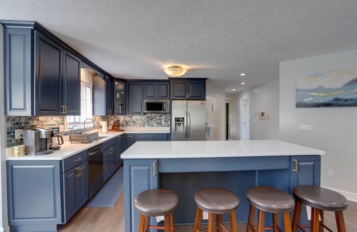 Amherst House | Spacious Refuge w/Private Pool & Outdoor Bar!