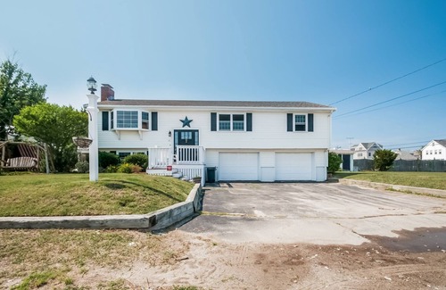 Humarock House | Spacious renovated Humarock 4BR getaway.