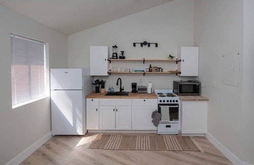 Huntsville Apartment | Spacious Studio Apartment Near Botanical Gardens