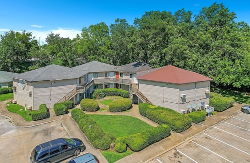 Huntsville Apartment | Spacious Studio Apartment Near Botanical Gardens