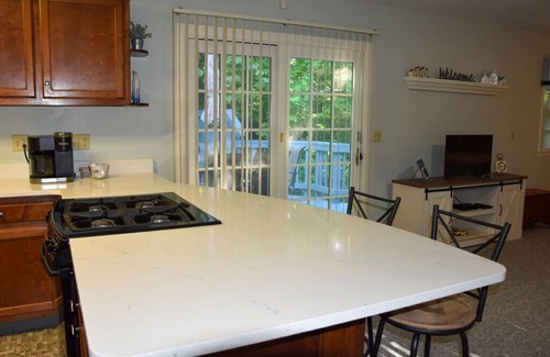 Mansfield Apartment | Spacious Studio Apartment Only Minutes Away from Mid-Ohio Sports Car Course!