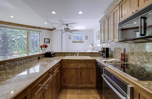 Beaver Creek Condo | Spacious Studio Condo With Lift View At Elkhorn Lodge 1 Bedroom Condo by RedAwning