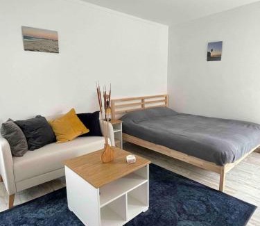 Atalaia Apartment | Spacious Studio in Sunny Villa Minutes to Beach