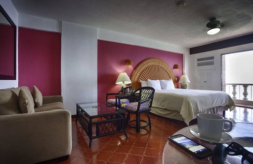 South Shore Hotel Area Hotel | Spacious Studio with Panoramic Ocean Views | Private Beach Access
