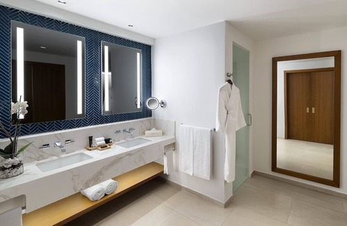 Punta Cana Hotel | Spacious Suites & Hydro Spa: Caribbean Family Adventure! | 2 Units